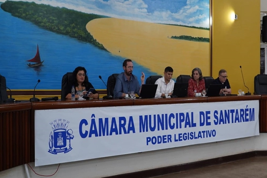 Os debates ocorreram na Câmara Municipal com a presença de representantes de instituições públicas e da sociedade civil