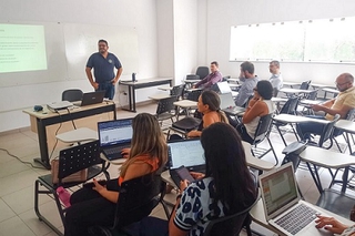 Lançamento de manual e realização de cursos para gestores visam a orientar a comunidade acadêmica sobre os processos de gestão de risco na Universidade.