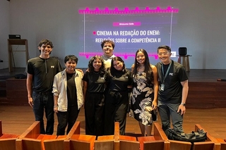 Atividade de extensão reuniu estudantes do ensino médio.