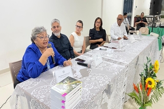 Foco da obra, primeiro livro físico da Edufopa, é a educação superior pública no Oeste do Pará.